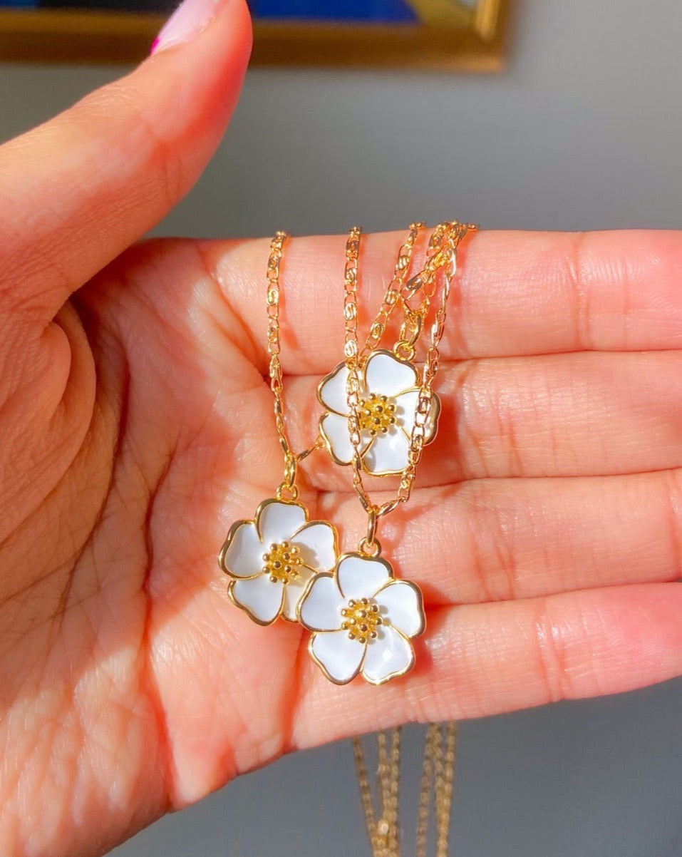 18k Gold Plated Daisy Necklace